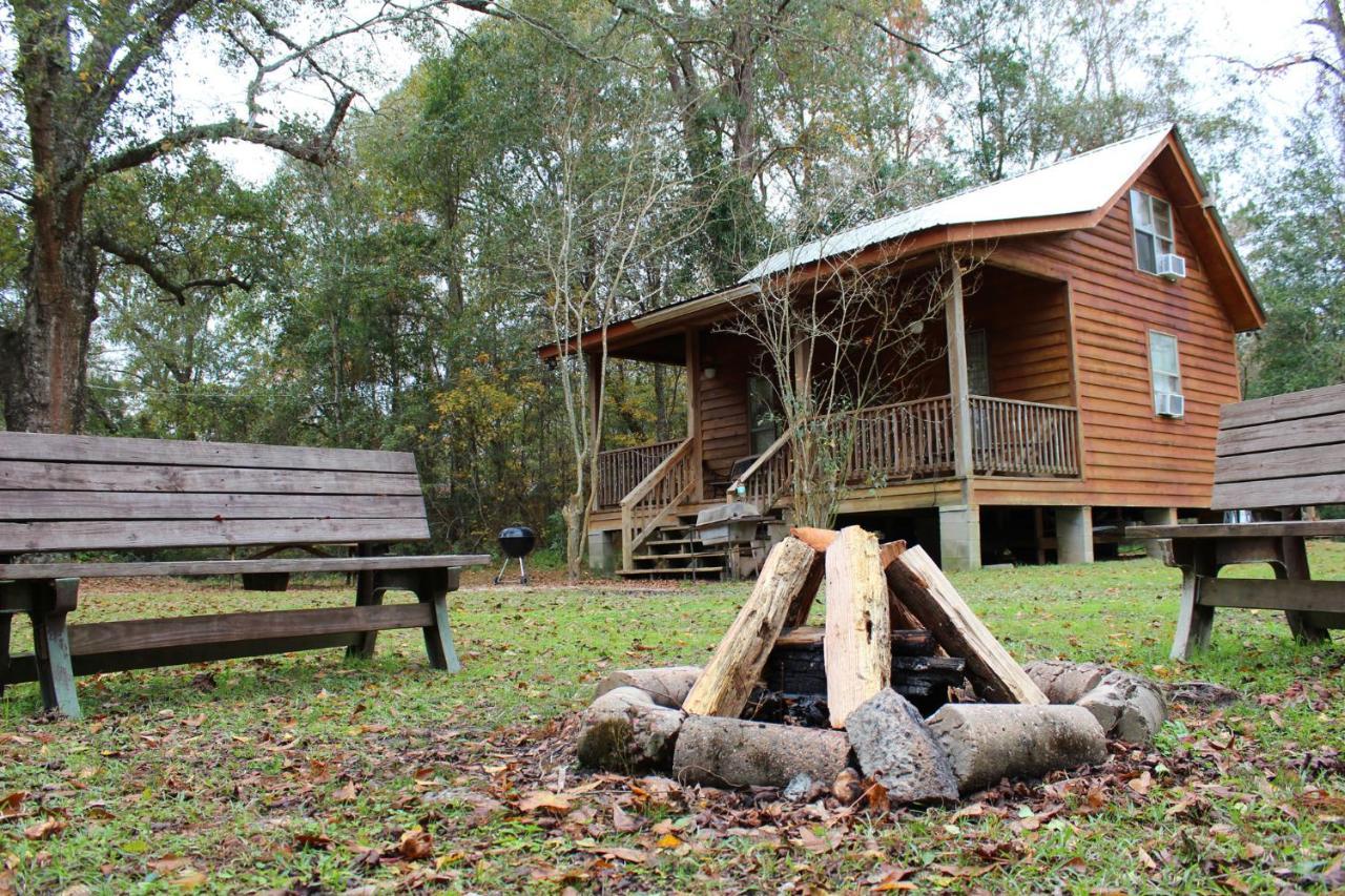 Berry Creek Cabins Bed & Breakfast Isabel Exterior photo