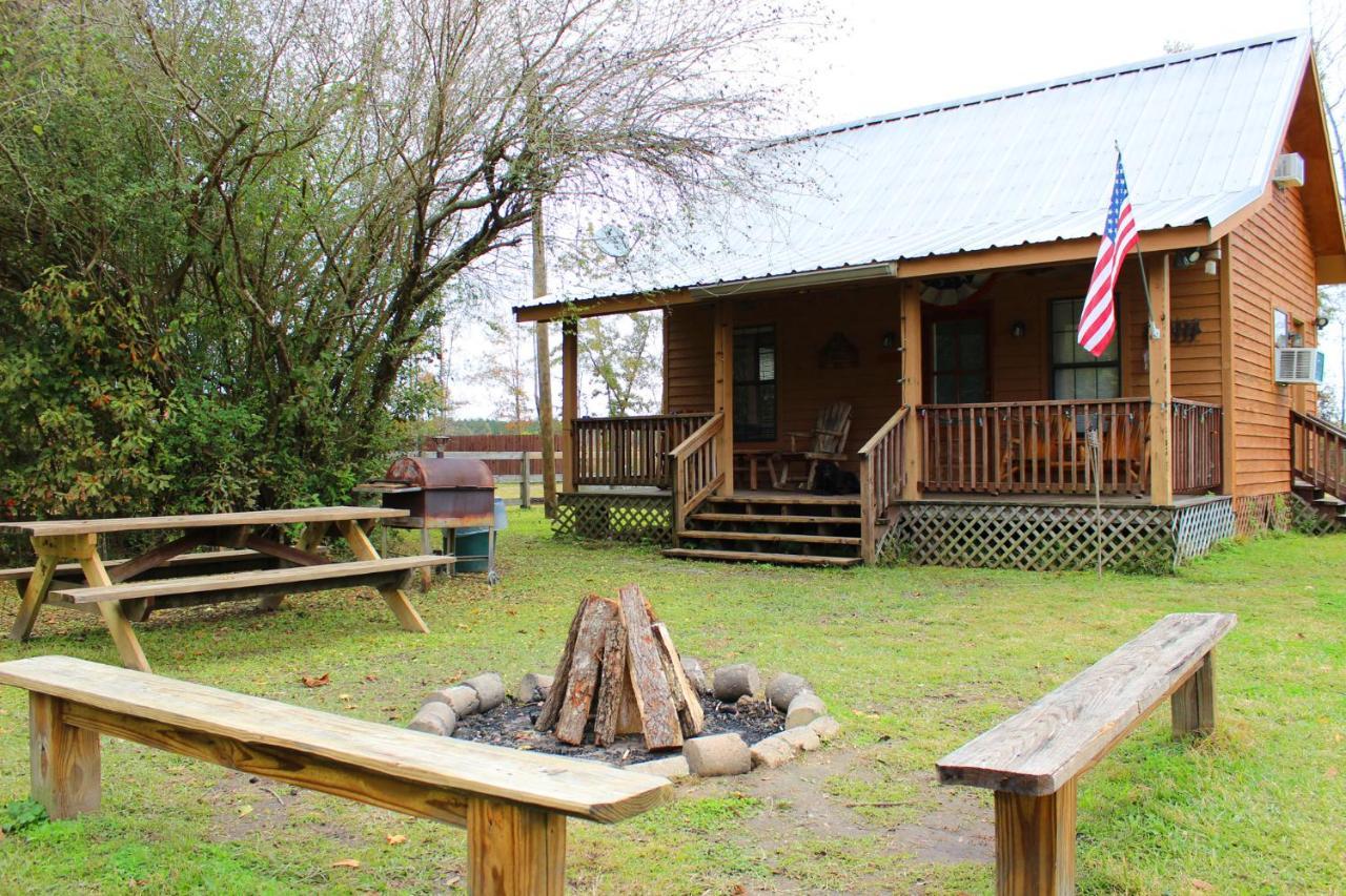 Berry Creek Cabins Bed & Breakfast Isabel Exterior photo