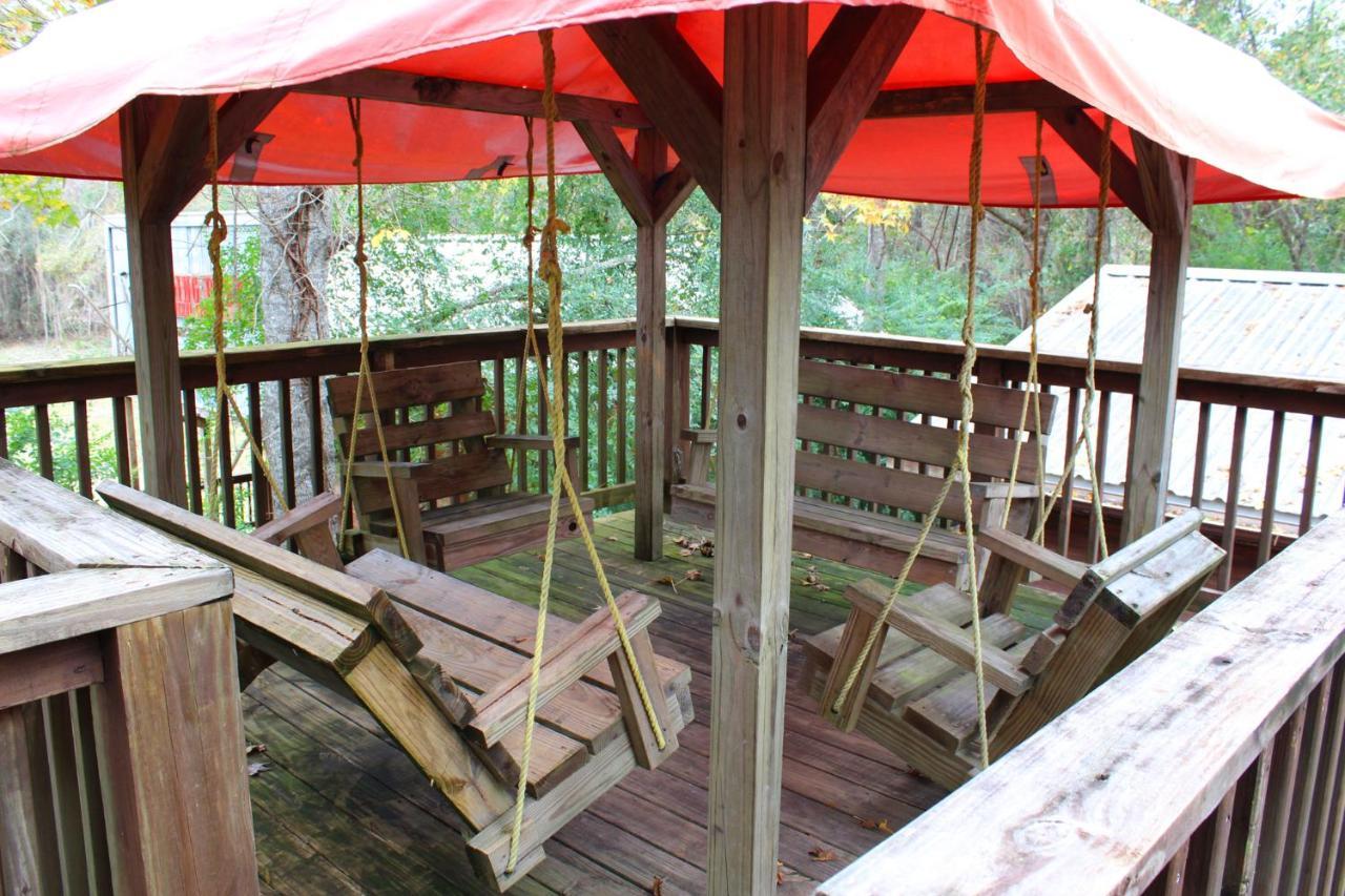 Berry Creek Cabins Bed & Breakfast Isabel Exterior photo