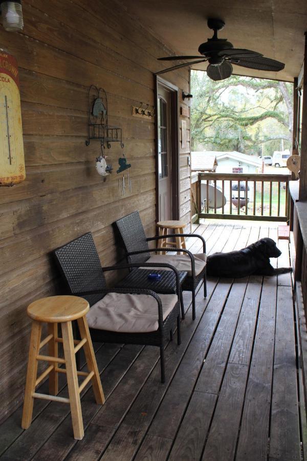 Berry Creek Cabins Bed & Breakfast Isabel Exterior photo