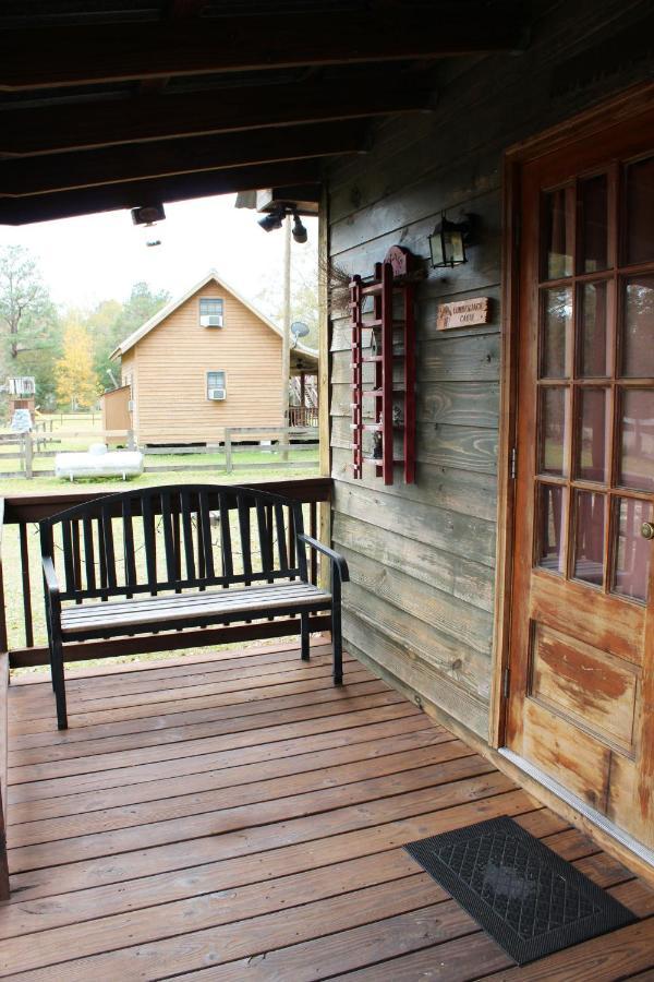 Berry Creek Cabins Bed & Breakfast Isabel Exterior photo